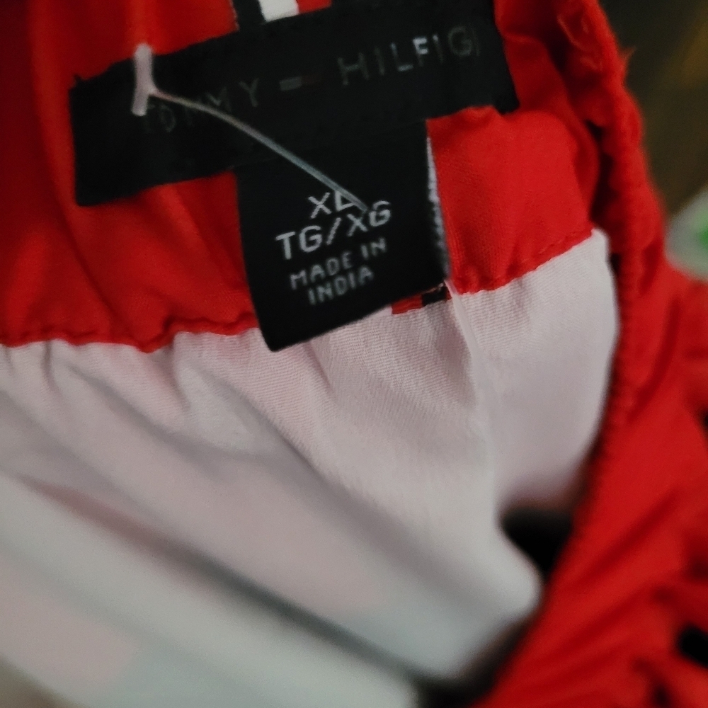 Tommy Hilfiger skirt with pleats size xl NWOT - Picture 3 of 3